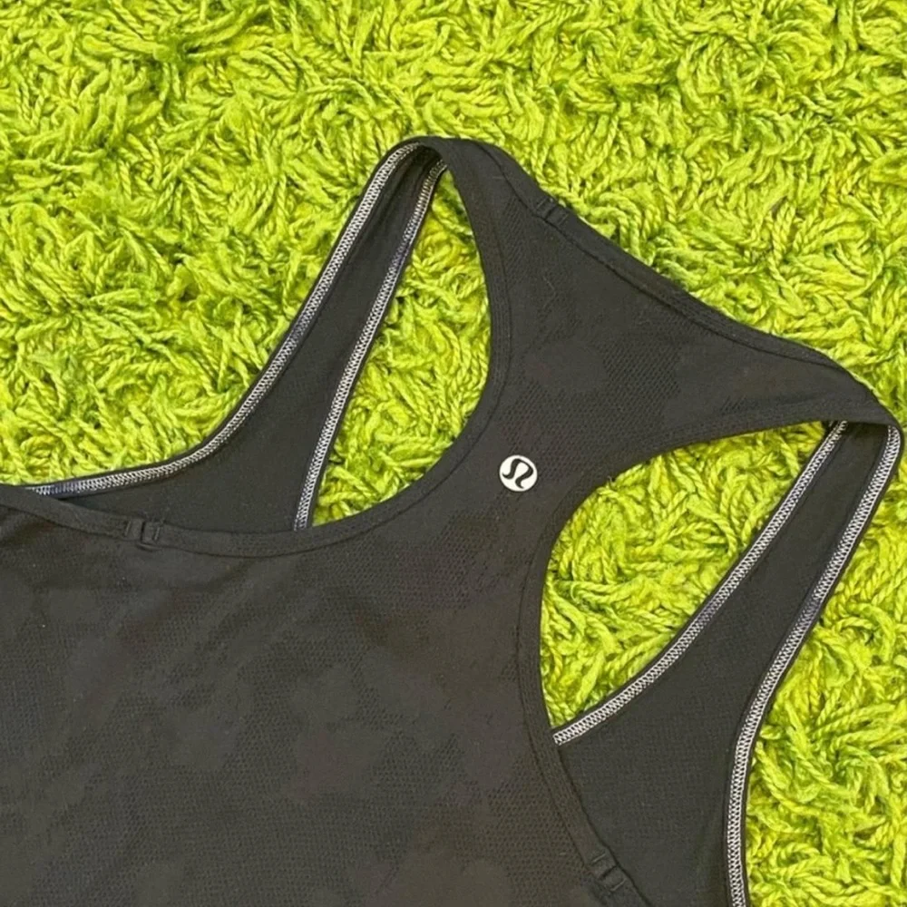 lululemon athletica floral mesh fitted tank top